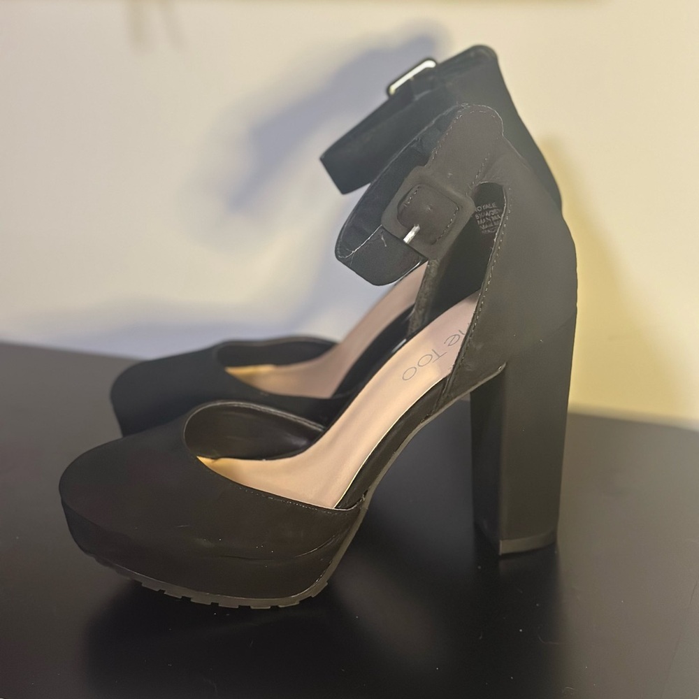Elegant Black Women's Heels